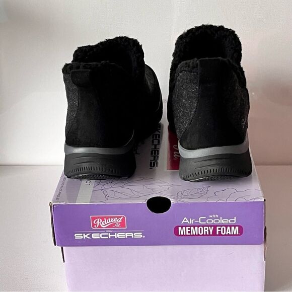 Skechers Relaxed Fit Easy Going Faux Fur Wool Ankle Boots - Picture 6 of 8